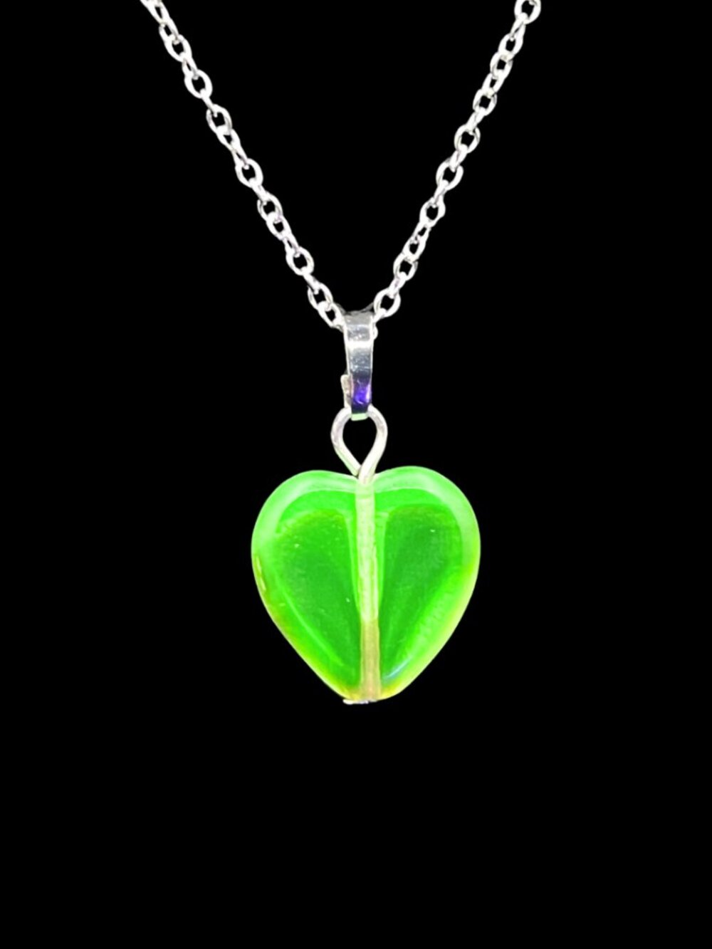 Handmade Uranium Glass Green Heart Pendant Necklace UV Reactive Silver